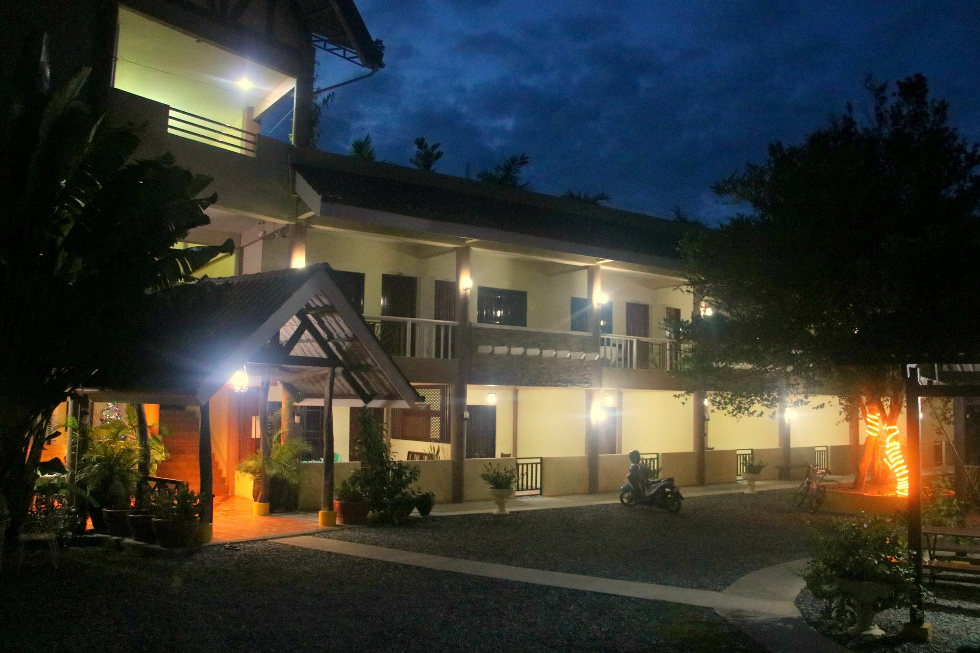 邦劳岛弗兰岑公寓 Taporok 外观 照片